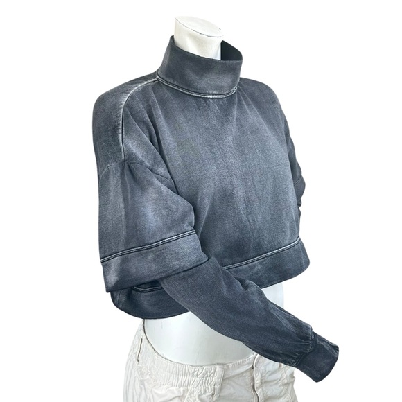 Urban Outfitters BDG Gray Burnout Drew Mockneck Layered Boxy Crop Top Size Small - Picture 3 of 8